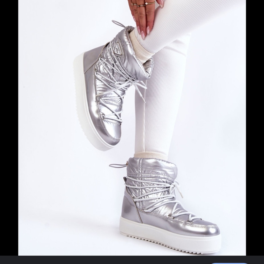 Nine West Silver Women's High-Top Sneakers